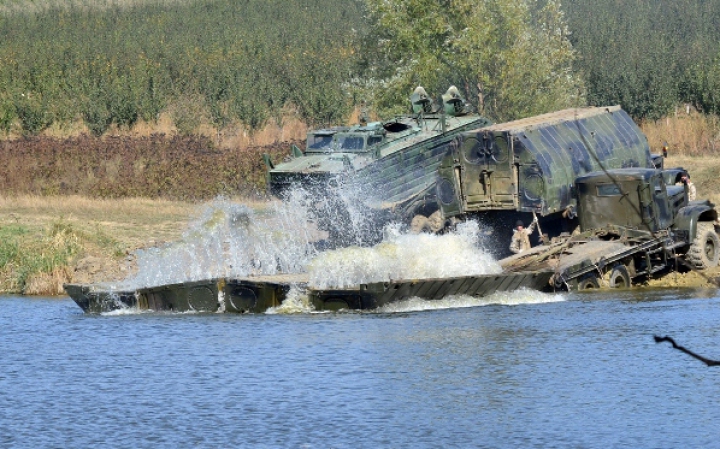 Şi-au fortificat puterile! Geniştii Armatei Naţionale au participat la exerciţii tactice demonstrative (VIDEO)