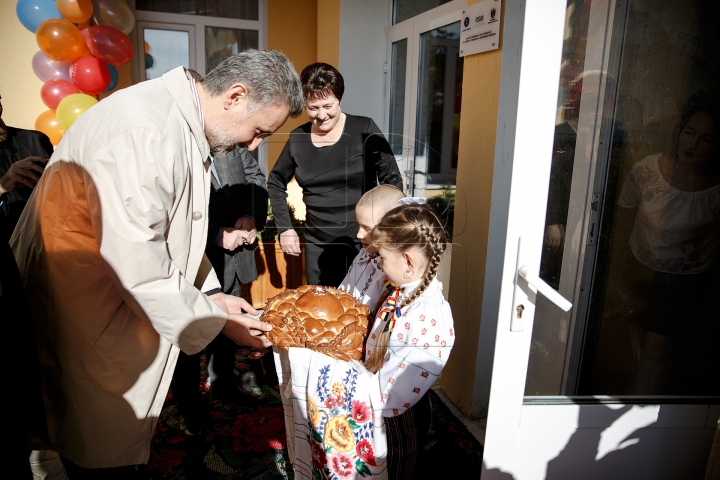 Bucurie pentru copiii din Feşteliţa, Ştefan Vodă. Grădiniţa le-a fost reparată (GALERIE FOTO)