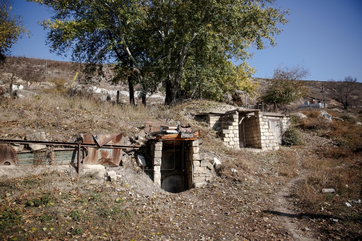 Recomandări în prag de iarnă. Pompierii verifică sobele din toate casele din ţară (FOTOREPORT)