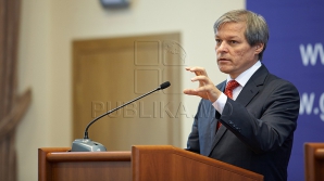 DECIS! Dacian Cioloş este candidatul desemnat la funcţia de premier al României. CE URMEAZĂ