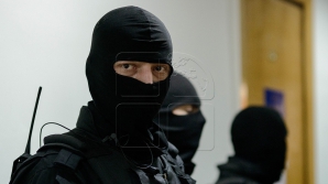 DETALII NOI în cazul perchezițiilor din toată țara. Mărfuri de contrabandă de peste șase milioane de lei