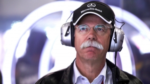 Şeful de la Mercedes lansează acuzaţii: Scandalul VW a scăzut încrederea în maşinile germane