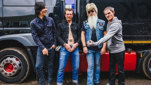 TEROARE în Franţa! Trupa Eagles of Death Metal vorbește în premieră despre atacurile din Paris
