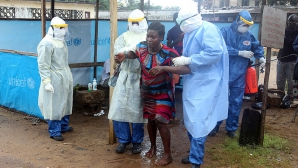 VIRUSUL UCIGAŞ revine. Trei oameni au fost diagnosticaţi cu Ebola  