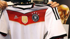 Show de zile mari la Berlin. Fotbaliştii de la Naţională şi-au prezentat echipamentul