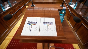 "Lipsă de maturitate politică"! REACŢII privind iniţiativa PLDM-PSRM de modificare a Constituţiei