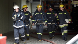 INCENDIU DE PROPORŢII într-un cămin studenţesc din Capitală! Zeci de persoane au fost evacuate (VIDEO)