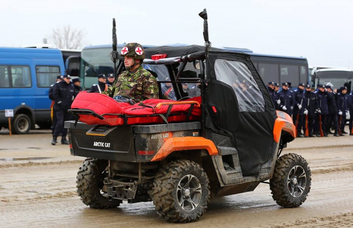 Repetiţii pentru parada din 1 decembrie. Sute de militari români, gata să facă spectacol (FOTOREPORT)