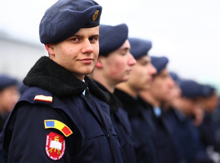 Repetiţii pentru parada din 1 decembrie. Sute de militari români, gata să facă spectacol (FOTOREPORT)