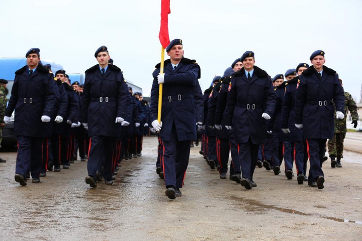 Repetiţii pentru parada din 1 decembrie. Sute de militari români, gata să facă spectacol (FOTOREPORT)