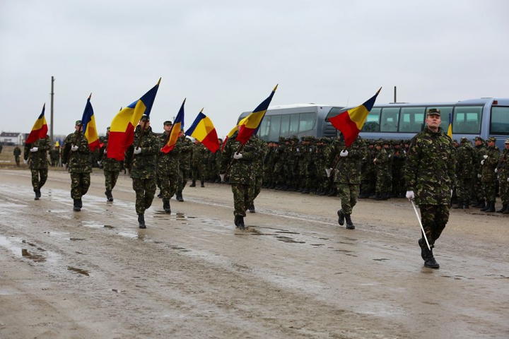 Repetiţii pentru parada din 1 decembrie. Sute de militari români, gata să facă spectacol (FOTOREPORT)