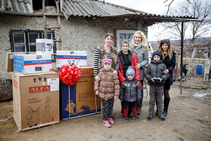 Fundația Edelweiss a schimbat viața unei familii cu patru copii și venit de 500 de lei lunar (FOTOREPORT)