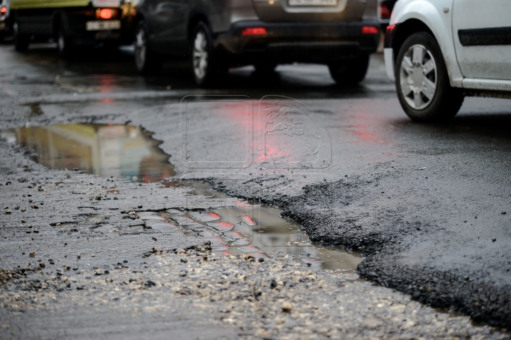 "SUNT VEȘNICE". Descoperire impresionantă sub asfaltul de pe strada Alecsandri din Capitală (FOTO)