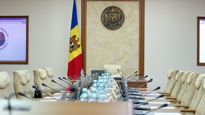 O nouă rundă de consultări în vederea desemnării unui candidat pentru funcţia de prim-ministru