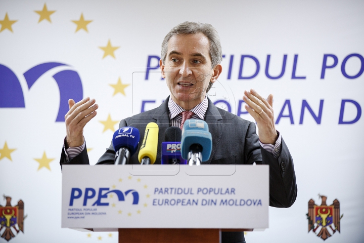 Iurie Leancă îndeamnă partidele parlamentare să vină cu propuneri de scoatere a Moldovei din criză