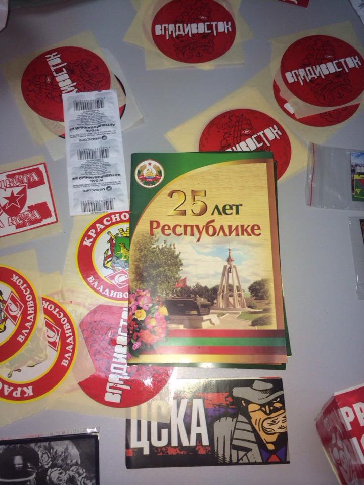 Descinderi cu mascaţi la Aeroportul Chişinău. Unul dintre fondatorii "republicii Bugeac", REŢINUT (FOTO)