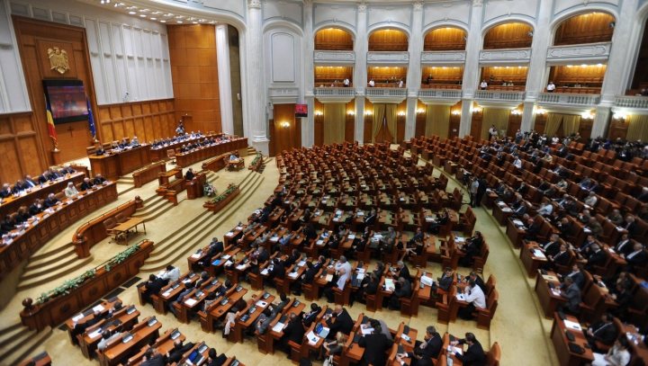 PROTEST în Parlamentul României în timpul discursului președintelui Dumei de Stat a Rusiei, Serghei Narîşkin