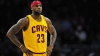 Lebron James a făcut spectacol în meciul cu Philadelphia 76-ers din NBA