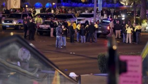 MOMENTE DE GROAZĂ: O persoană a murit după ce o mașină condusă de o femeie a intrat în mulțime (VIDEO)