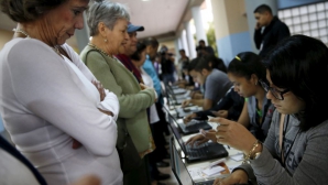 Alegeri istorice în Venezuela: Opoziția a câștigat majoritatea parlamentară