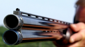 Adus cu elicopterul şi internat DE URGENŢĂ. Un tânăr din Comrat, împuşcat în noaptea de Crăciun (VIDEO)