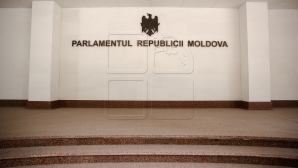 Răsturnare de situaţie! Parlamentul şi-a redeschis uşile la şedinţa specială