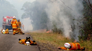 Sud-estul Australiei, afectat de incendii puternice de vegetaţie! Pompierii cu greu fac faţă
