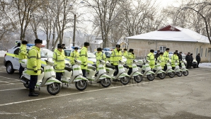 Ameninţă că vor ieşi la proteste. Sindicatul poliţiştilor cere o majorare substanţială a salariilor 
