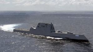 Are arme laser și tunuri electromagnetice. SUA testează cea mai modernă navă militară