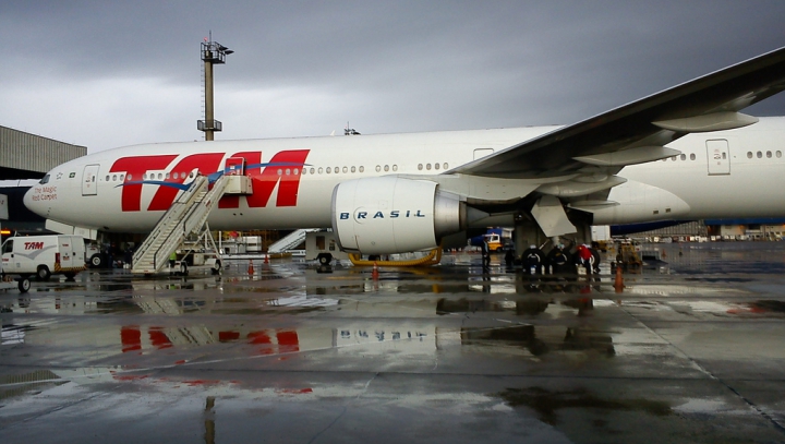 Un avion al unei companii braziliene a făcut cale întoarsă din cauza unei alarme cu bombă