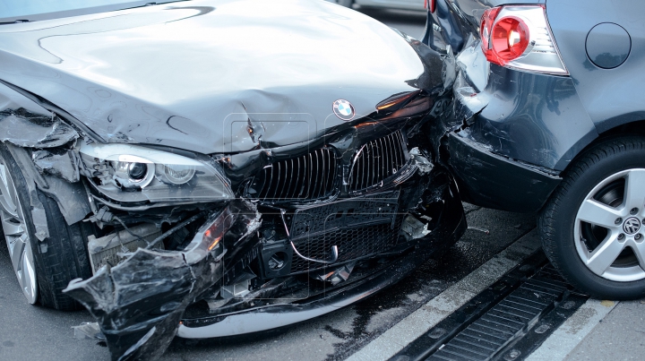 Accident rutier pe centura de ocolire a municipiului Bălți. O persoană, transportată la spital (VIDEO)