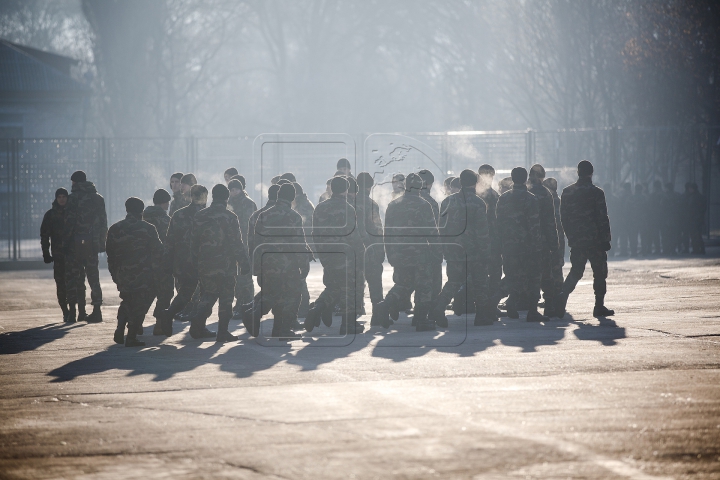 Pregătiri intense. FOTOREPORT din culisele celor care abia aşteaptă să devină adevăraţi soldaţi