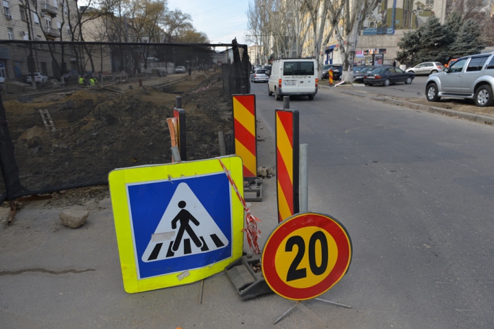 Lucrările de reconstrucție a bulevardului Constantin Negruzzi, aproape finalizate