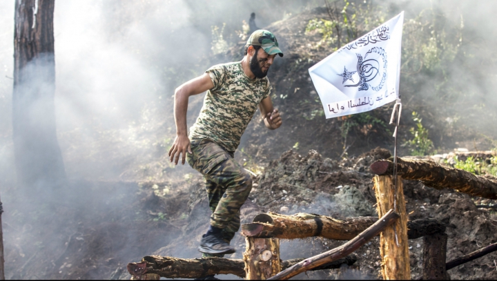 PERICOL la frontiera Turciei! Combatanți rebeli turkmeni au cucerit trei localități siriene