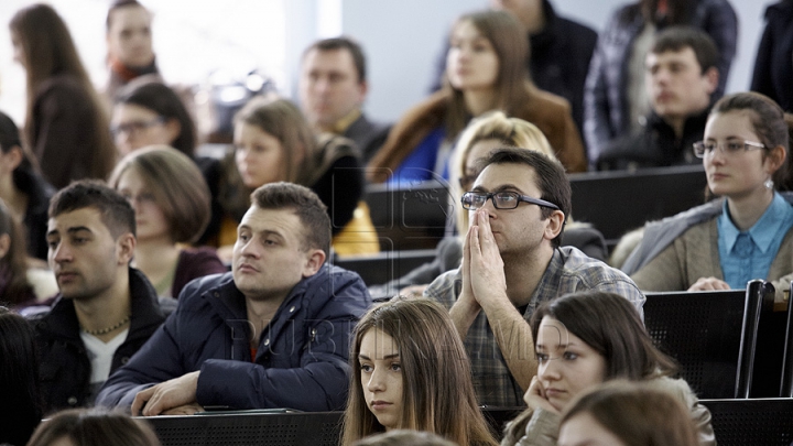 Atenție, studenți! Cinci universități din țară nu mai au dreptul să propună unele programe de masterat