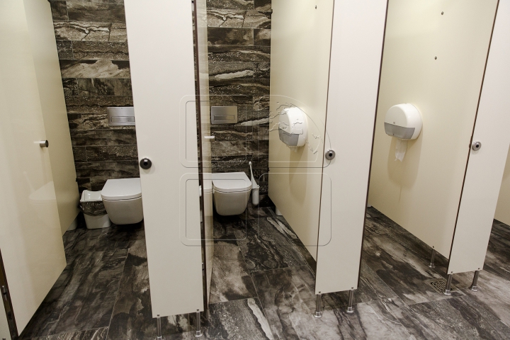 SPAȚIOS ȘI CONFORTABIL! Un nou terminal, dat în folosinţă la Aeroportul din Chişinău (FOTOREPORT)