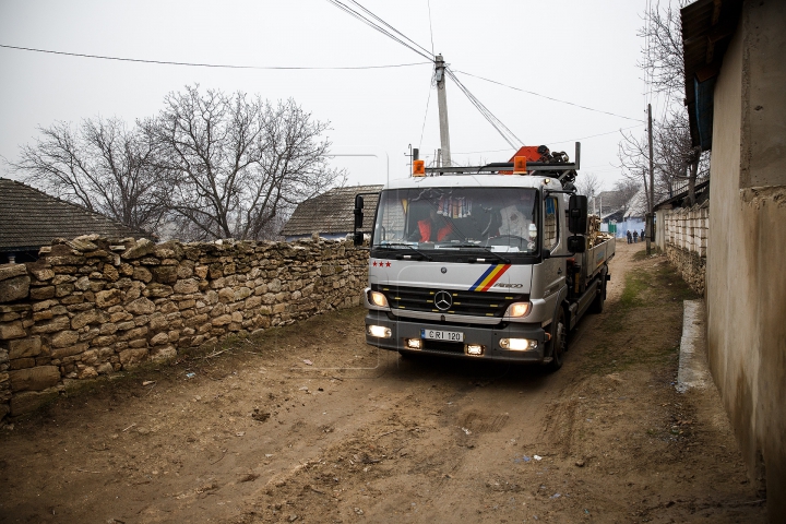 Moş Crăciun EXISTĂ. Cum i-a îndeplinit solicitarea unui băieţel din Măşcăuţi, Criuleni (FOTO REPORT)