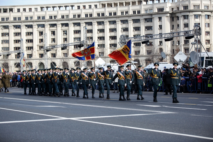 PARADĂ DE AMPLOARE! Militari din Republica Moldova şi alte ţări au defilat la Bucureşti (FOTOREPORT)