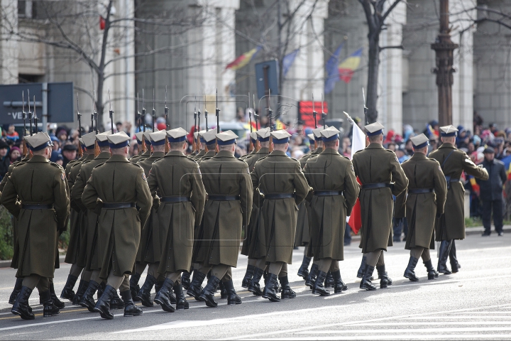 PARADĂ DE AMPLOARE! Militari din Republica Moldova şi alte ţări au defilat la Bucureşti (FOTOREPORT)