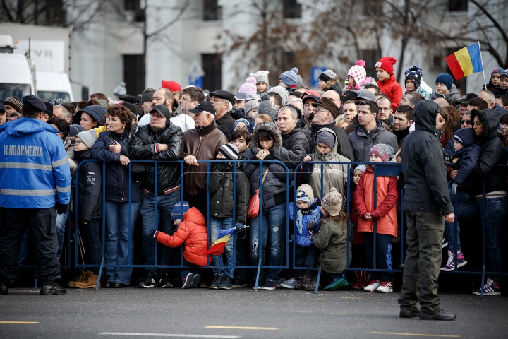 PARADĂ DE AMPLOARE! Militari din Republica Moldova şi alte ţări au defilat la Bucureşti (FOTOREPORT)