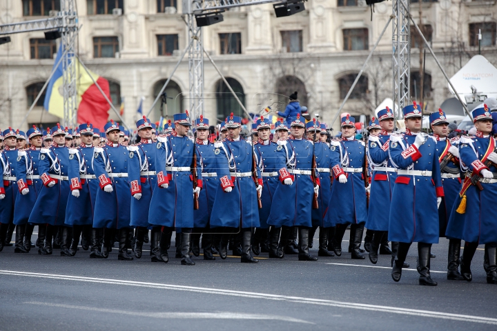 PARADĂ DE AMPLOARE! Militari din Republica Moldova şi alte ţări au defilat la Bucureşti (FOTOREPORT)