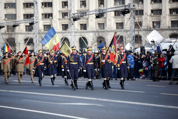 PARADĂ DE AMPLOARE! Militari din Republica Moldova şi alte ţări au defilat la Bucureşti (FOTOREPORT)