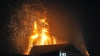 Un hotel din sud-vestul Chinei, cuprins în totalitate de flăcări (VIDEO)