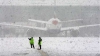 Viscolul şi ninsorile fac ravagii la Moscova. Peste 100 de zboruri au înregistrat întârzieri