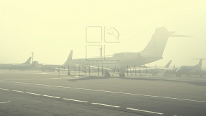 Ceaţa densă a perturbat traficul aerian! Niciun avion nu a decolat sau aterizat pe aeroport