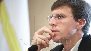 Primarul Capitalei, Dorin Chirtoacă, îndeamnă protestatarii la calm (VIDEO)