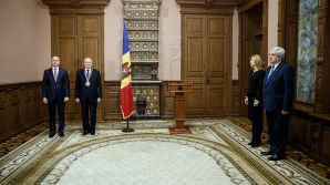 Irina Vlah şi Gheorghe Duca au depus jurământul în faţa preşedintelui Nicolae Timofti (FOTO)