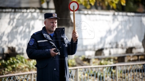 Verificări după explozie. DEZASTRU ANTIINCENDIAR în mai multe localuri de la Piaţa Centrală