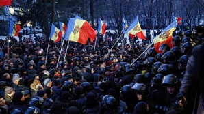 NO COMMENT: Usatîi, Dodon şi Năstase, UNIŢI la proteste (VIDEO)