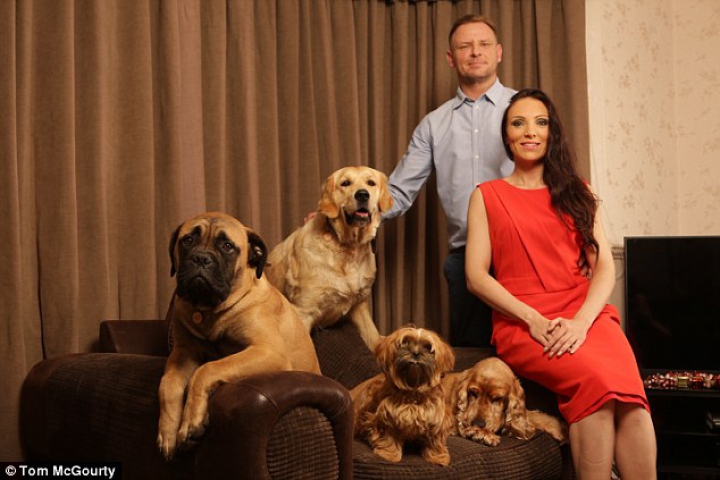 "Era special". Un cuplu britanic a cheltuit 67.000 de lire sterline pentru a-şi clona câinele (FOTO)